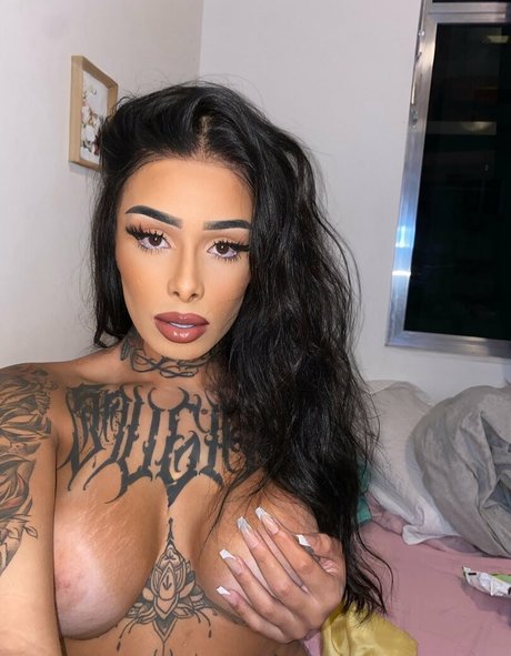 chatte dégoulinante et humide onlyfans belle qualité archive