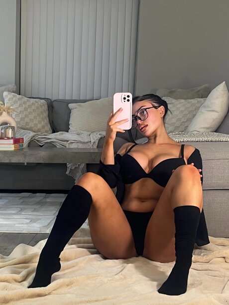 Hollyydollyy modèle de haute qualité galerie