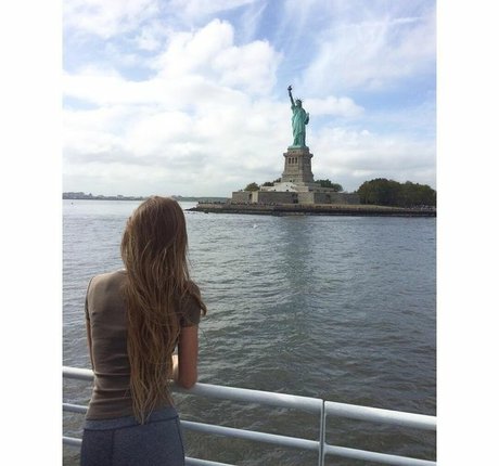 Taylor Francis xxx star du porno photos