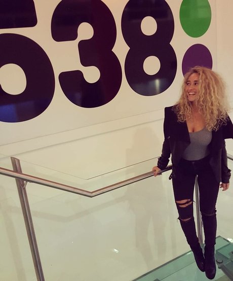 Zimra Geurts nus de stars du porno image