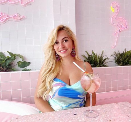 sissy uniquementfans pornographique hd image