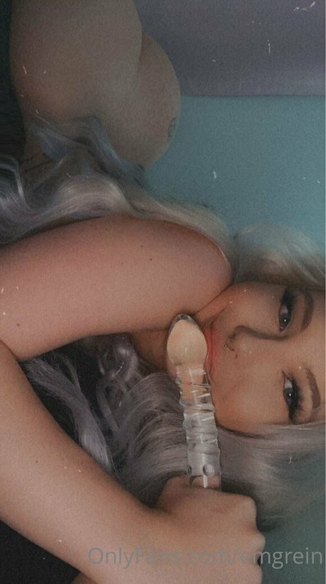 emgrein modèle nu collection