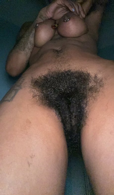 ébène cum onlyfans belle qualité archive