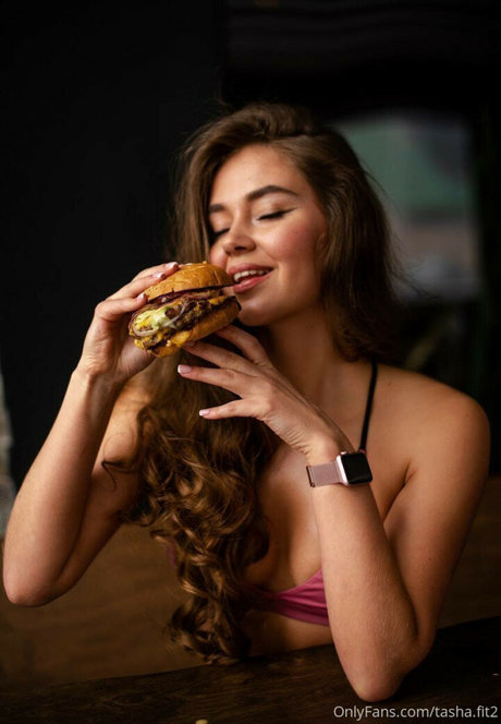 tasha fit2 art de star du porno img