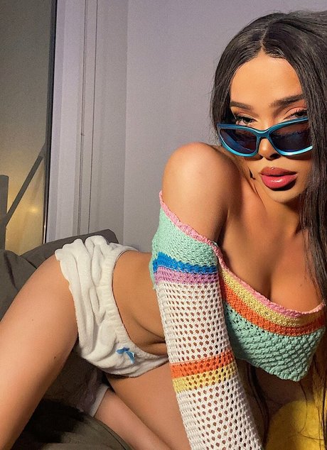 Kendallraindrop modèle parfait galerie