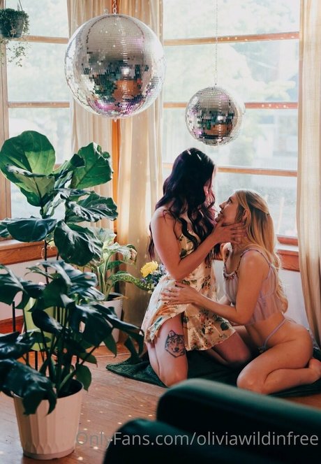 oliviawildinfree jolie actrice images