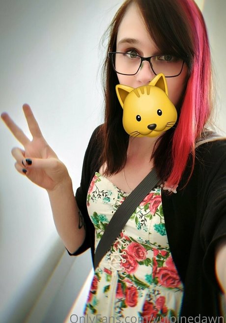 vulpinedawn beau modèle des photos