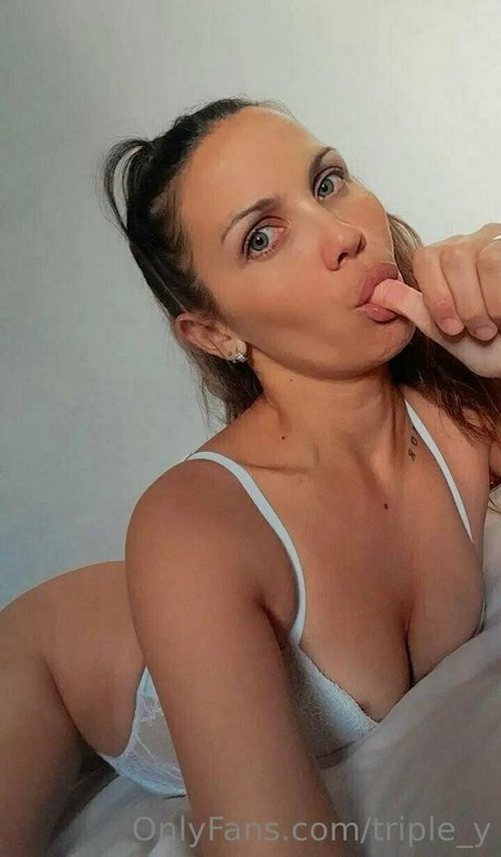 triple y top star collection