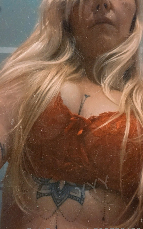 chatte ado onlyfans haut érotique images