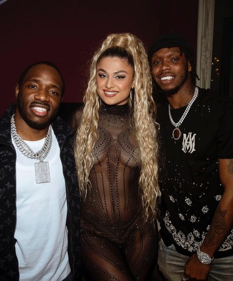 Antigoni étoile chaude image