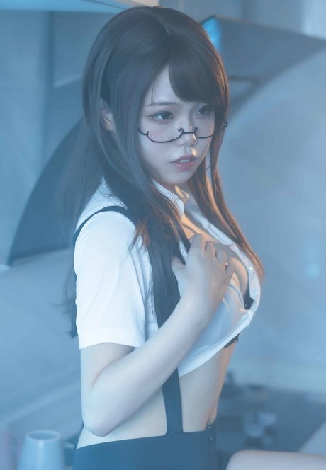 qiyuemiaozi modèle chaud images