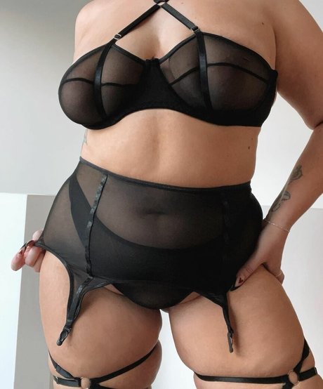 _laurenbrianna mannequin images