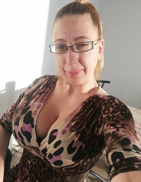 Aurica Velcota star du porno gratuite galeries