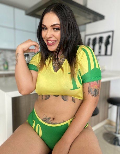 laynakiss actrice de sexe collection