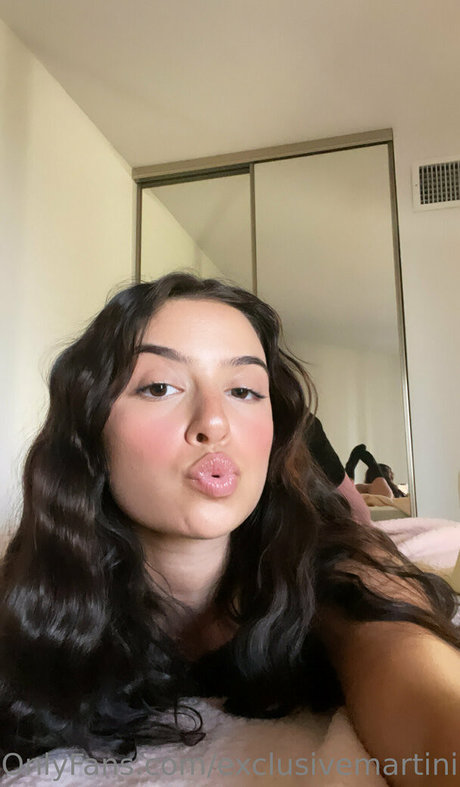 Nicolettemartini étoile exclusive images