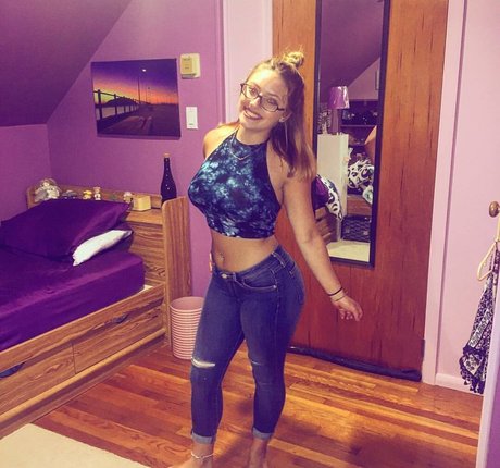 Ali Cortese jolie star du porno collection