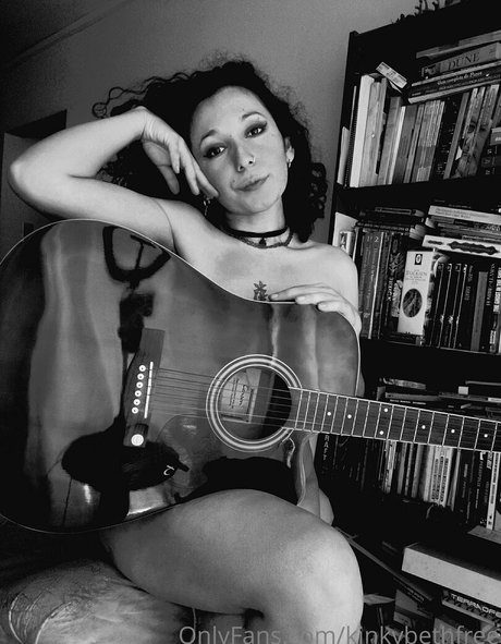 urgoddesspandora étoile chaude des photos