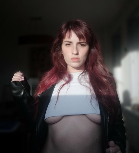 ammyredheadofficial actrice hd photos
