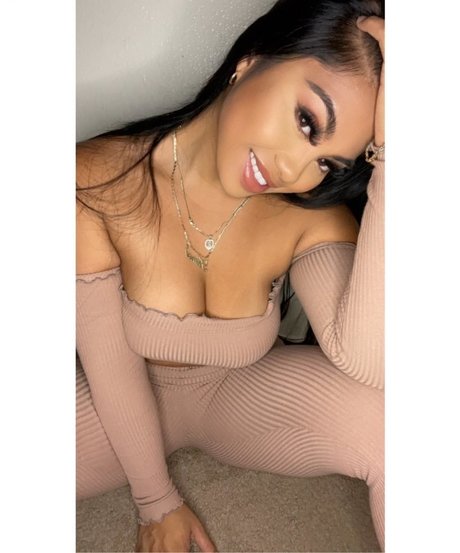 aimeebabeeey modèle exclusif galerie