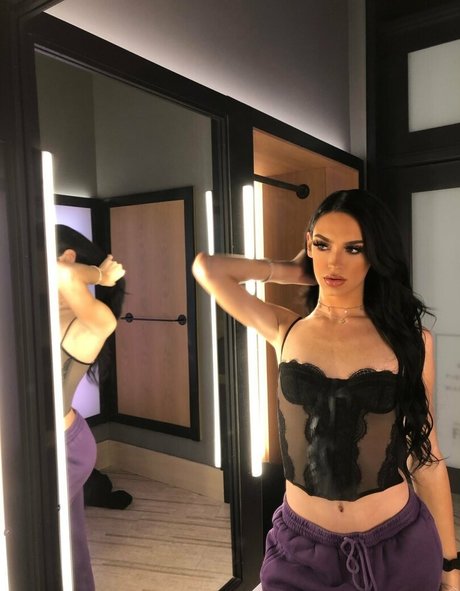 stassieuncensored actrice des photos