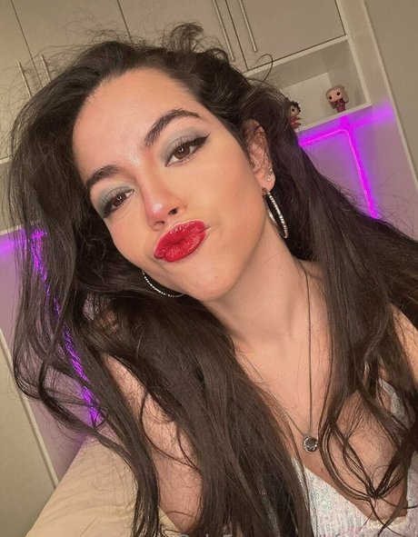 kforkhloe actrice de nus des photos