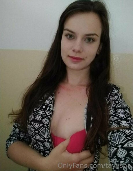 tayysha actrice érotique photos