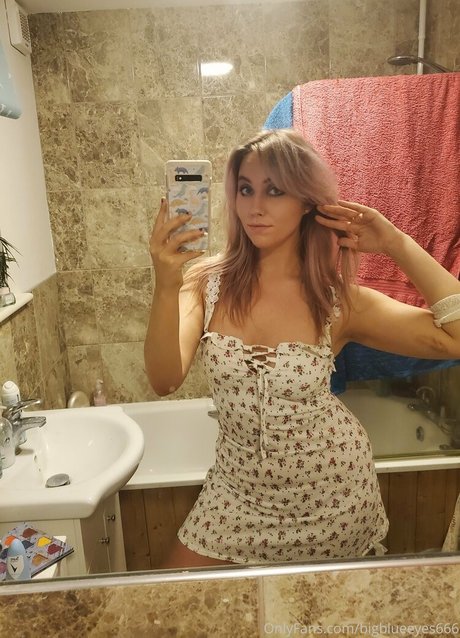 bigblueeyes666 modèle xxx photos