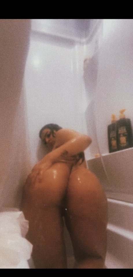 unamilfy22 modèle joli photo