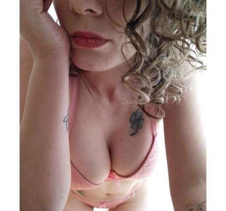 elisabetnievas haut modèle images