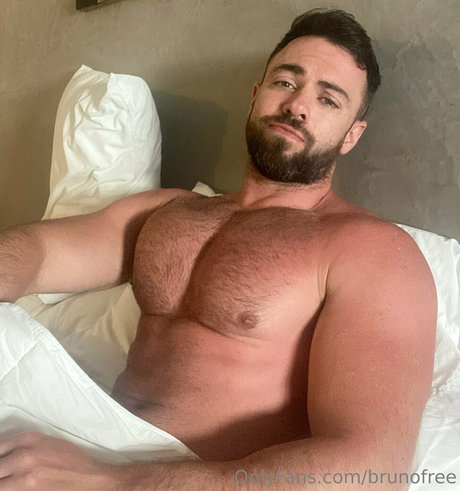 brunofree star du porno en haute qualité des photos