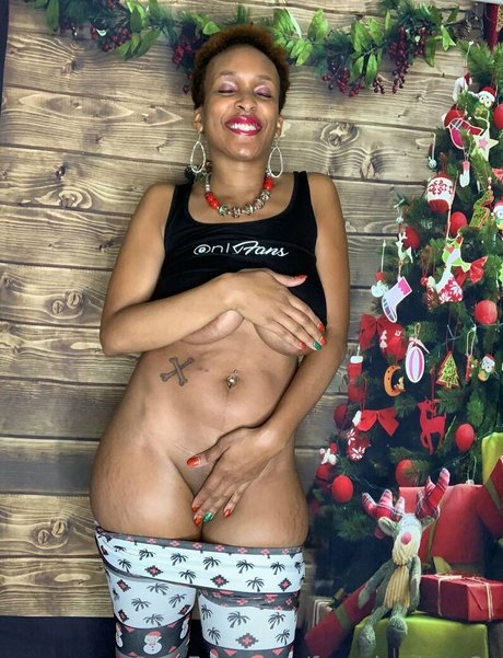 freephysique2u étoile adulte des photos