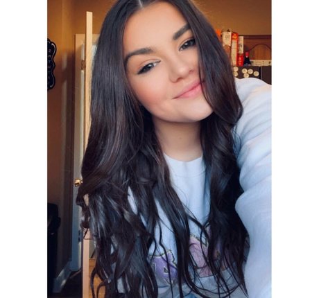 SlutAlexisOwO star du porno en haute qualité archive