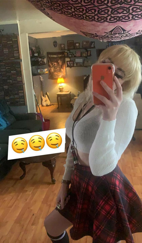 beautifulychaotic star exclusive images