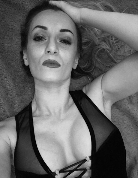 monicasaintxxx star du porno de haute qualité image