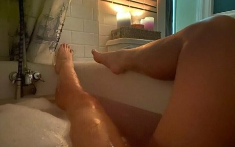 realprincesstiabeanie star du porno chaude images