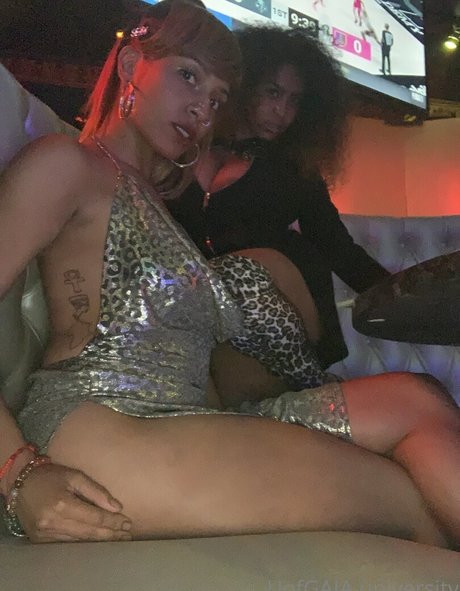 uofgaia actrice artistique photo