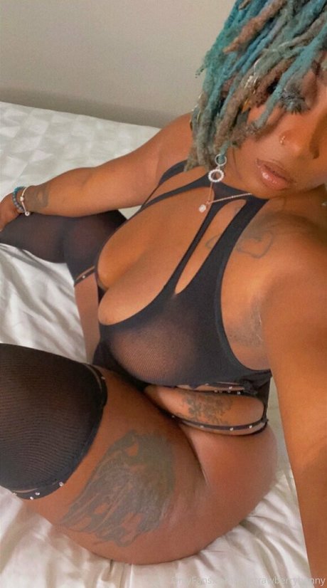 mzstrawberryhenny nus étoiles photo