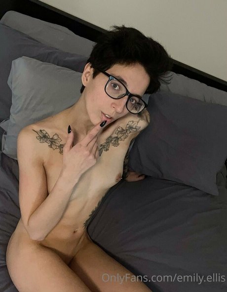 emily kat art de star du porno photos