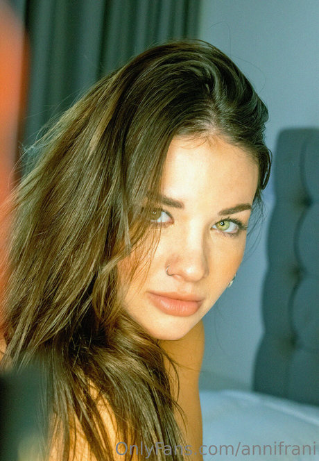 annifrani modèle de sexe archive