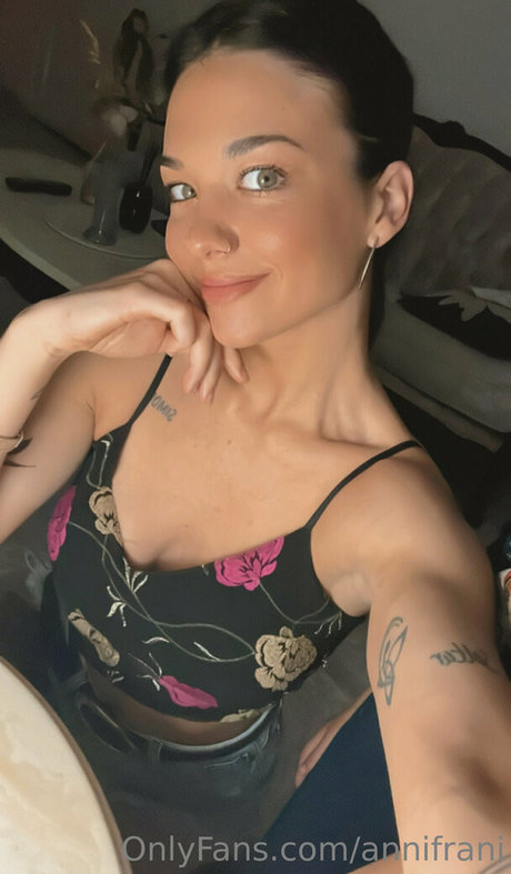 annifrani haut de star du porno images