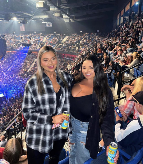 Jenn M modèle sympa images