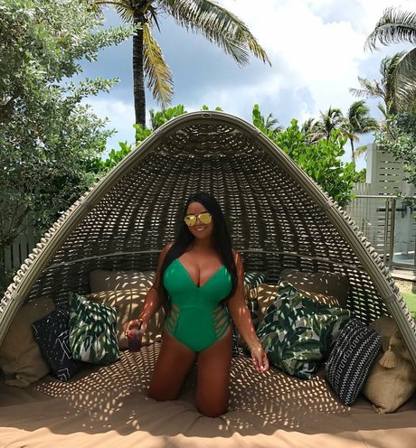 Jenn M nus étoiles image