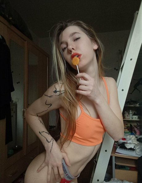 freeshylan modèle nu galeries