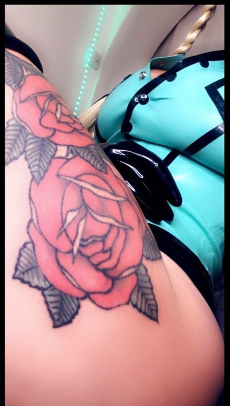 latexkittyxxx beau modèle photo