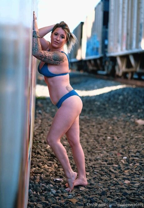 molleewaters actrice pornographique images