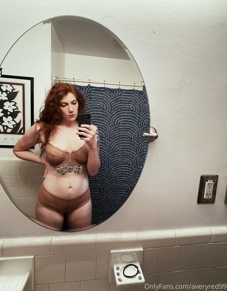 averyred99 modèles nus photos