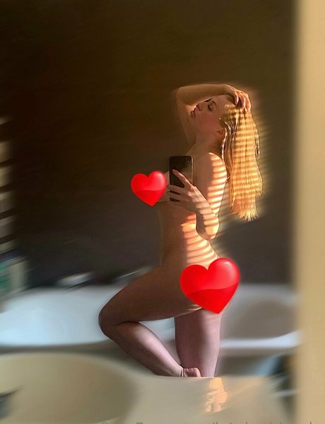 latvianblonde star du porno adulte des photos