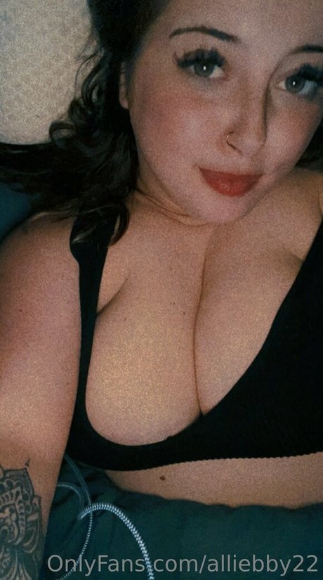 alliebby22 haut modèle collection