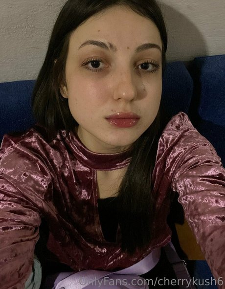 cherrykush6 actrice érotique images