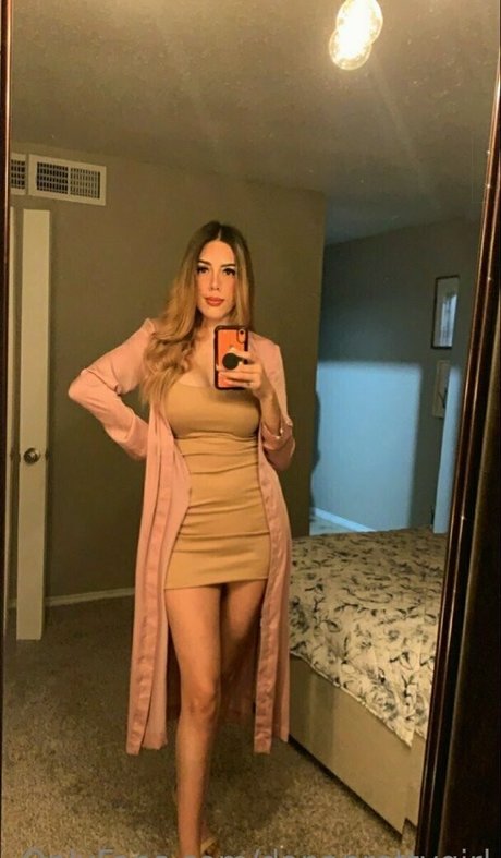 danagorgeus actrice libre galeries